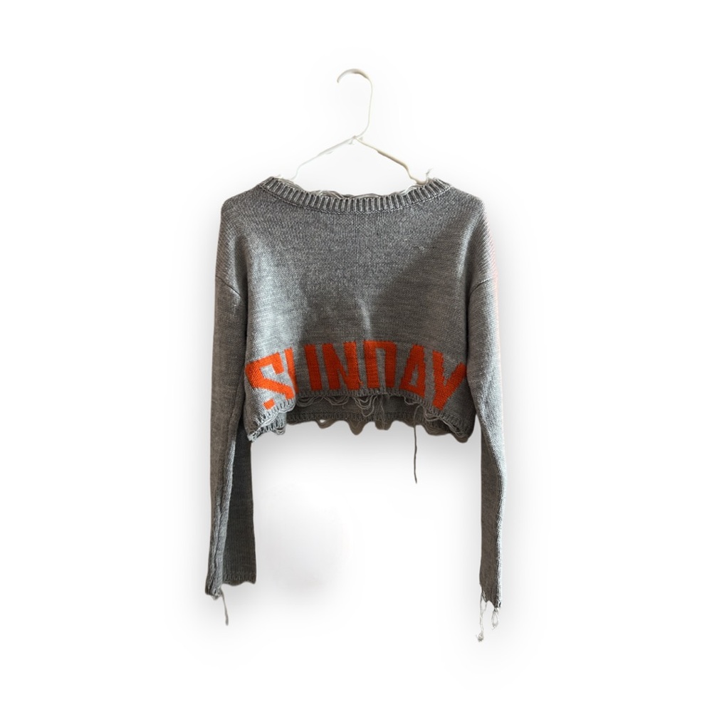 Cropped ‘Sunday’ sweater | Size: small